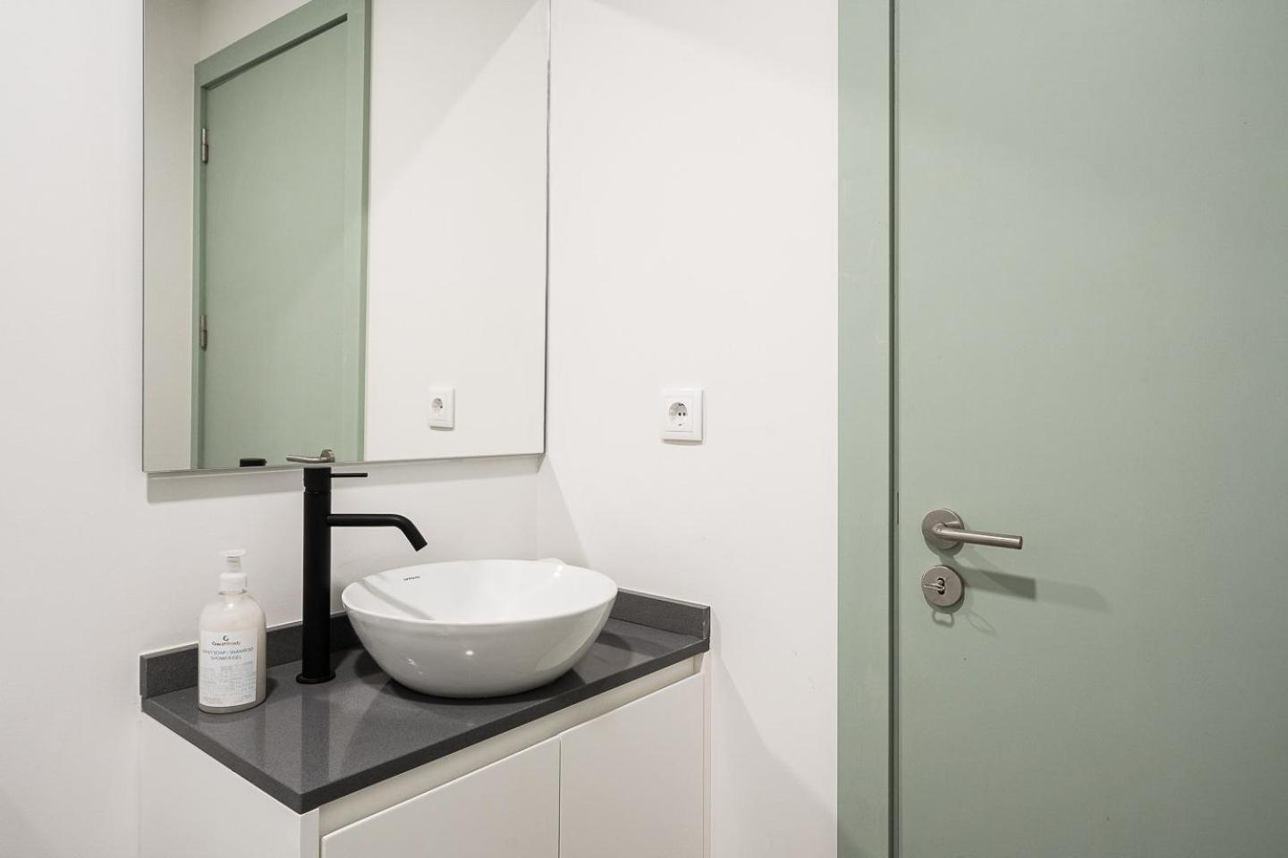 Guestready - A Modern Stay In Downtown Porto Eksteriør billede