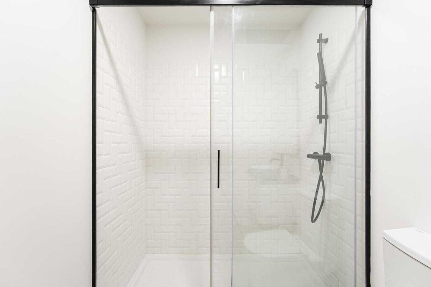 Guestready - A Modern Stay In Downtown Porto Eksteriør billede